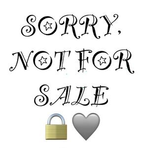 LAST DAY! SHOP CLOSING! 👋 DKNY Jeans White Denim Bermuda Shorts Cuffed Size 4